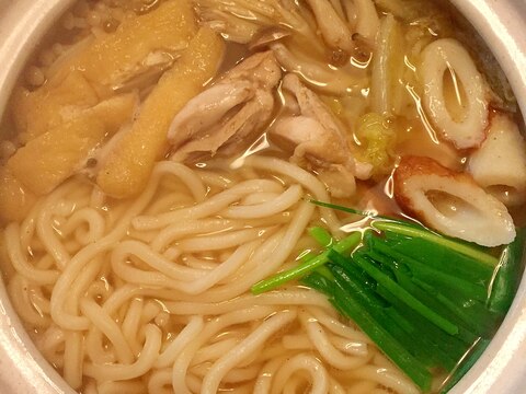 関西風☆ダシの旨味が効いた鍋焼きうどん